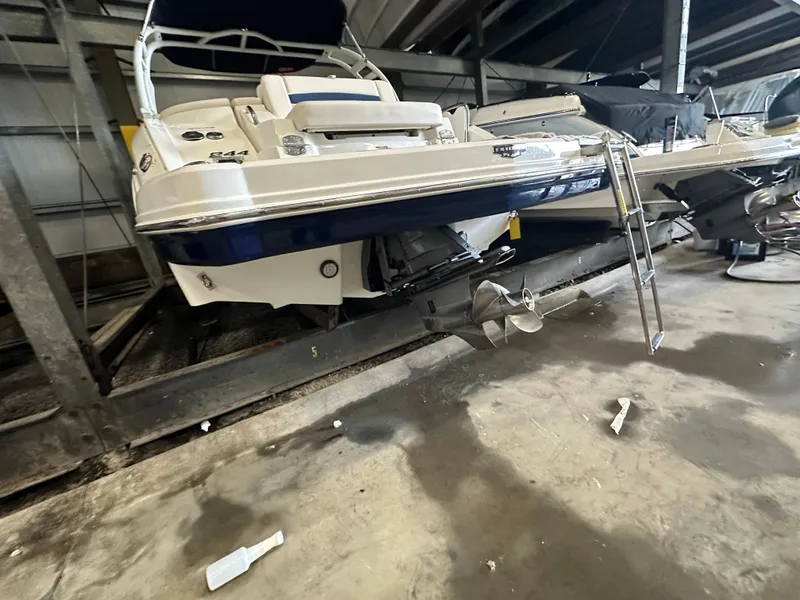 Slide: The Image of Chaparral 244 Sunesta 2018 - 50