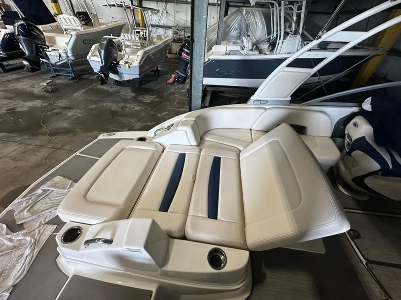 Slide: The Image of Chaparral 244 Sunesta 2018 - 55