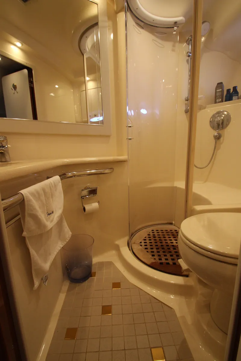 Slide: The Image of Sea Ray 550 Sundancer 2003 - 68