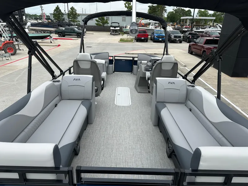 Slide: The Image of Avalon VNT85 QL23T 2025 - 32