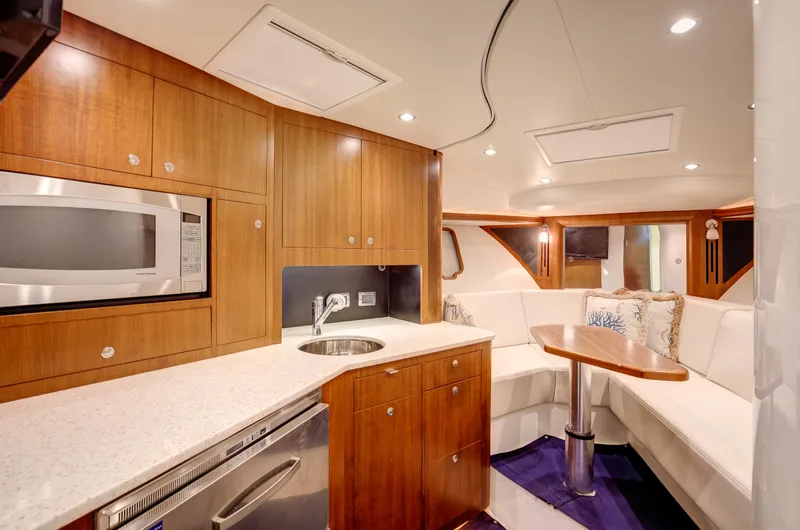 Slide: The Image of SeaVee 43 Hard Four - Interior Cabin - 1