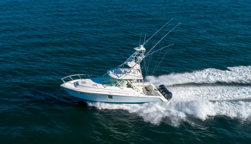 Slide: The Image of SeaVee 43 Hard Four - Exterior Profile - 30