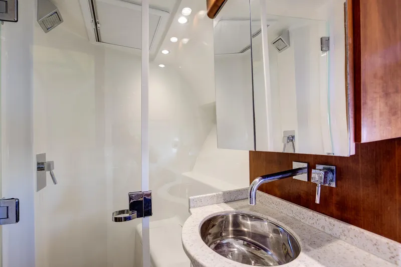 Slide: The Image of SeaVee 43 Hard Four - Interior Cabin Head - 6