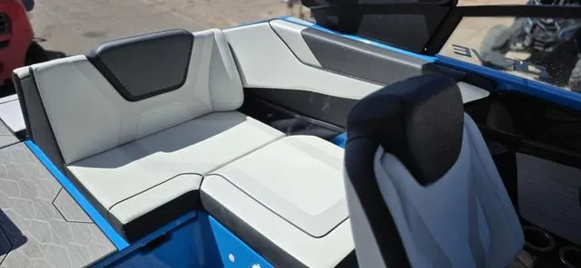 Slide: The Image of Yamaha 222XD 2023 - 12