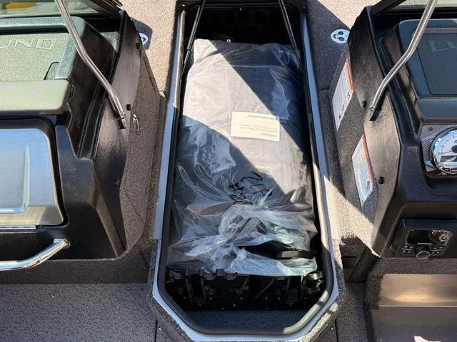 Slide: The Image of Lund 2175 Pro-V Sport 2025 - 24