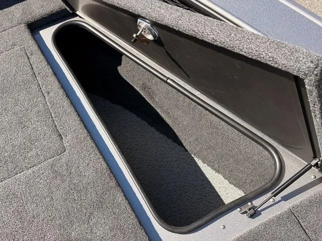 Slide: The Image of Lund 2175 Pro-V Sport 2025 - 28