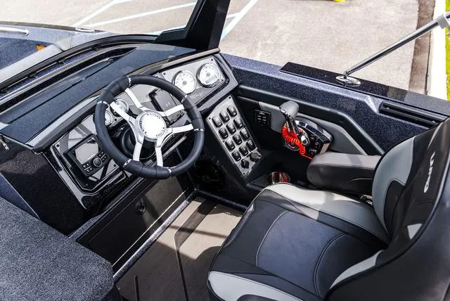 Slide: The Image of Lund 202 PRO-V GL Sport 2025 - 22