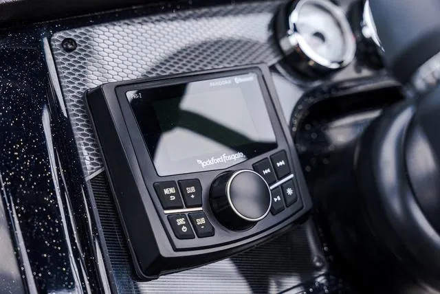 Slide: The Image of Lund 202 PRO-V GL Sport 2025 - 26