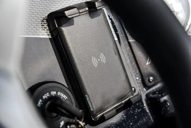 Slide: The Image of Lund 202 PRO-V GL Sport 2025 - 28