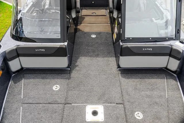 Slide: The Image of Lund 202 PRO-V GL Sport 2025 - 35