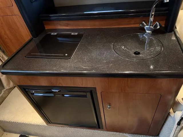 Slide: The Image of Rinker 280 Express Cruiser 2009 - 34