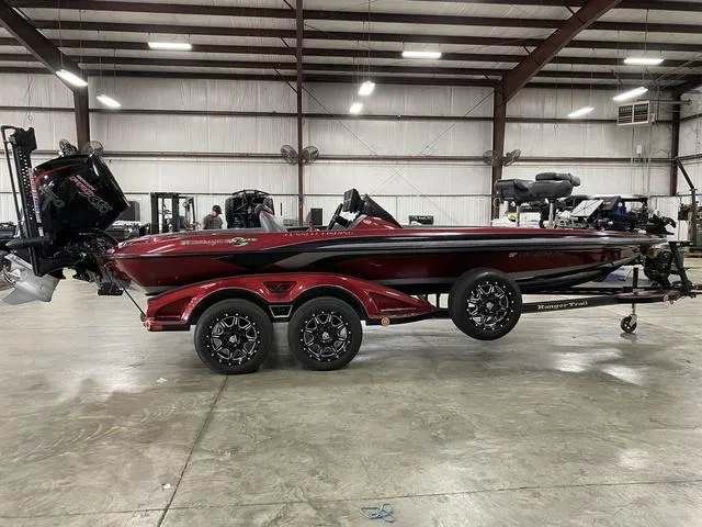 Slide: The Image of Ranger Z521 W/ MERCURY 250 PRO XS 4-STROKE 2012 - 8