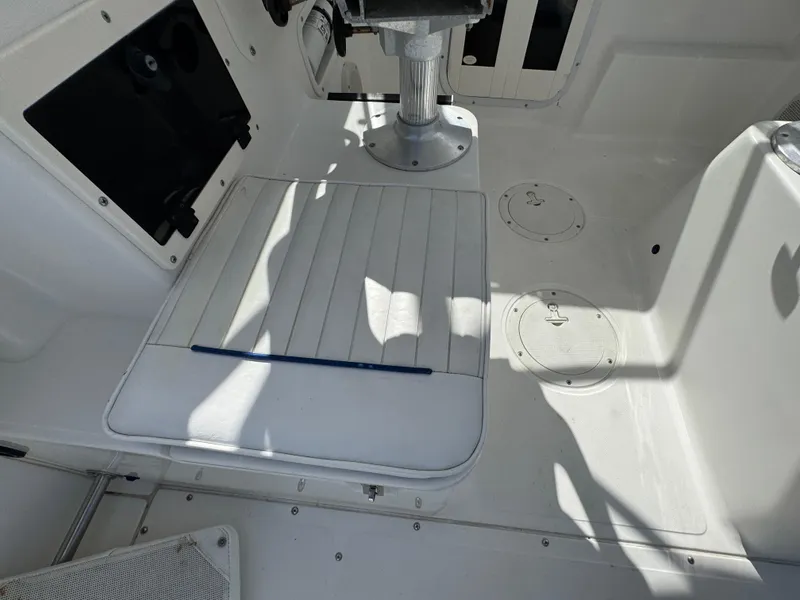 Slide: The Image of Boston Whaler Conquest 23 1999 - 55