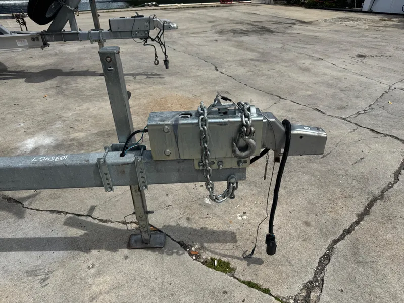 Slide: The Image of Boston Whaler Conquest 23 1999 - 71