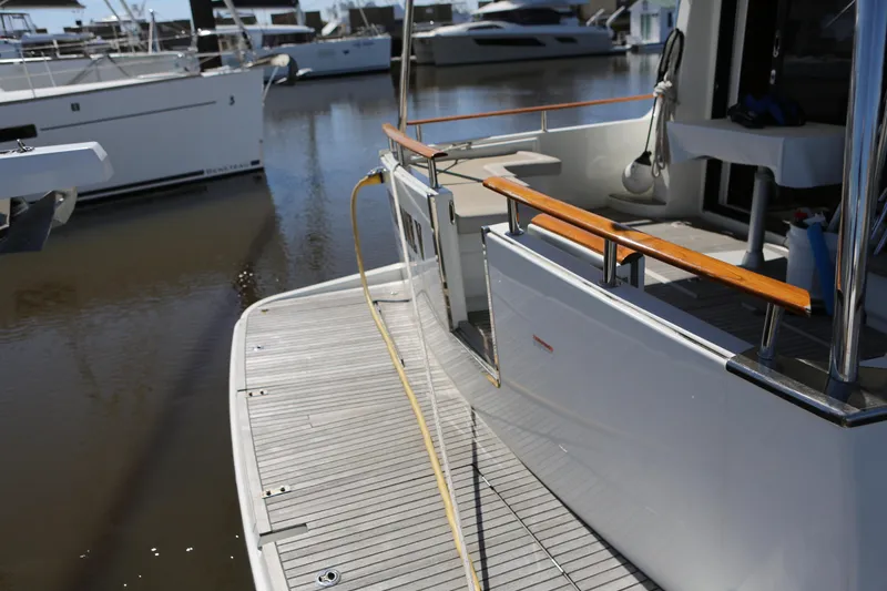 Slide: The Image of Cockpit and swim platform - 25