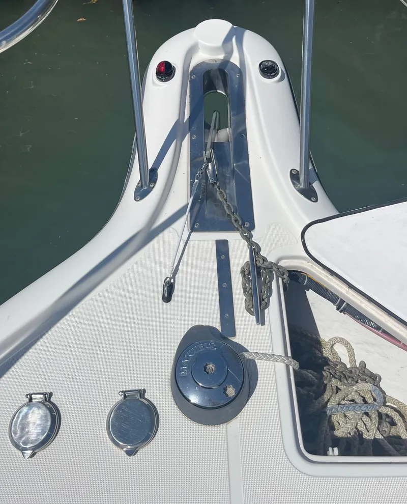 Slide: The Image of 2007 Tiara Yachts 2900 Coronet bow with anchor and rope details. - 9