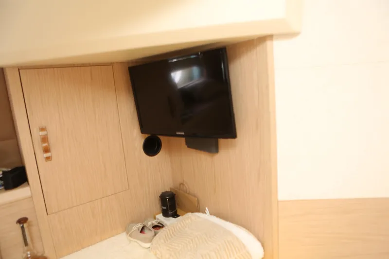 Slide: The Image of Smart TV in master cabin - 28