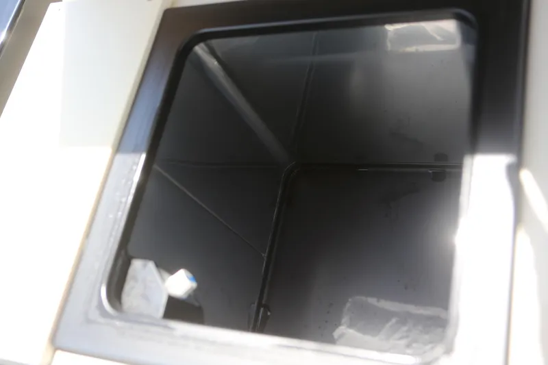 Slide: The Image of Top loading fridge on flybridge - 9