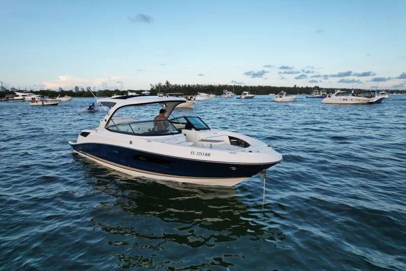 Slide: The Image of Sea Ray 350 SLX 2015 - 51
