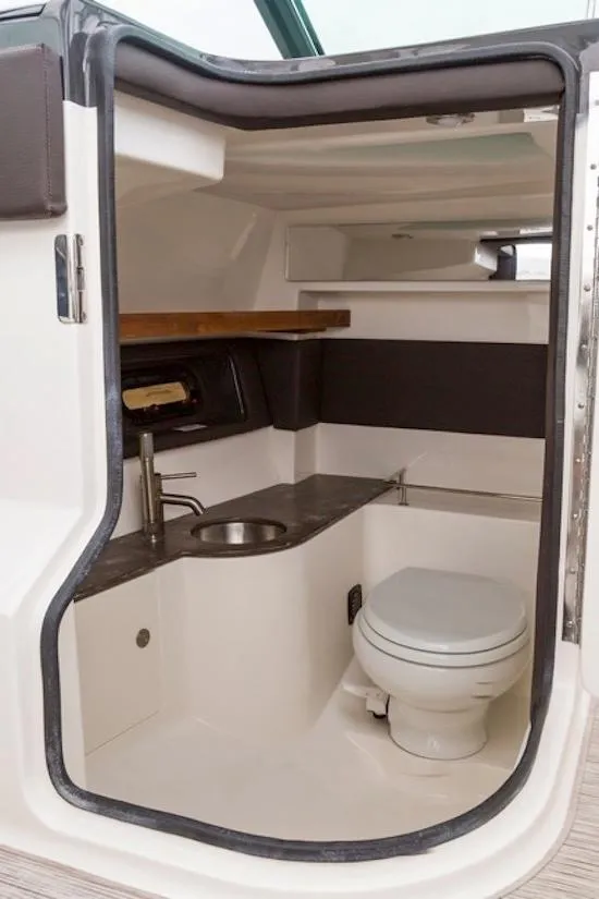 Slide: The Image of Sea Ray 350 SLX 2015 - 53