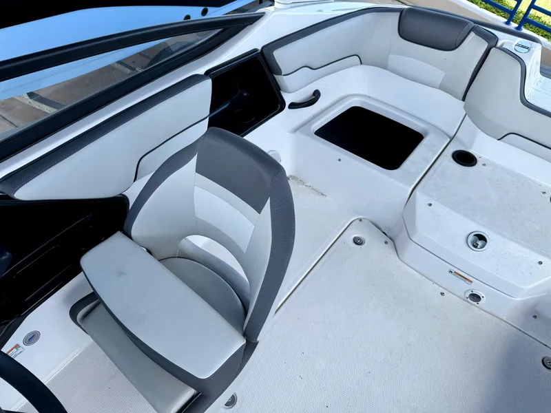 Slide: The Image of 2025 Yamaha Boats AR190 interior with sleek seating and modern design. - 10