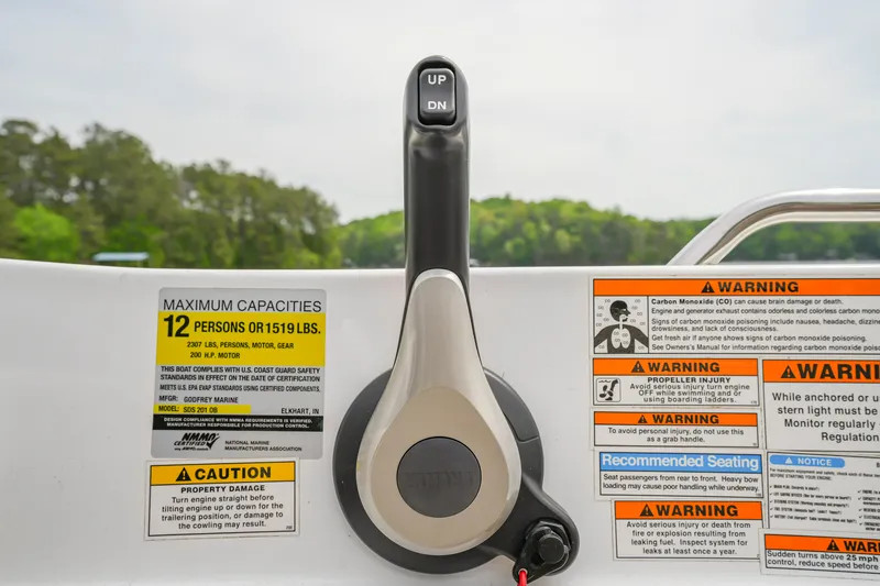 Slide: The Image of Throttle control and safety warnings on a 2022 Hurricane SS201 boat. - 5