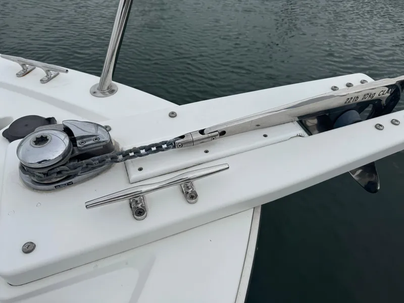 Slide: The Image of Heater control panel on 2008 Back Cove 29 Hardback boat, featuring adjustable settings. - 28