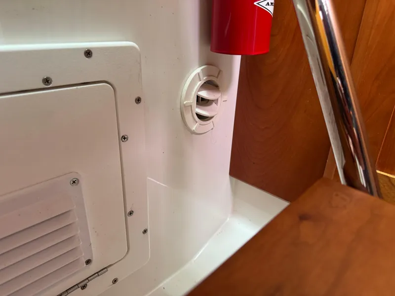 Slide: The Image of ACR EPIRB device on 2008 Back Cove 29 Hardback boat. - 35