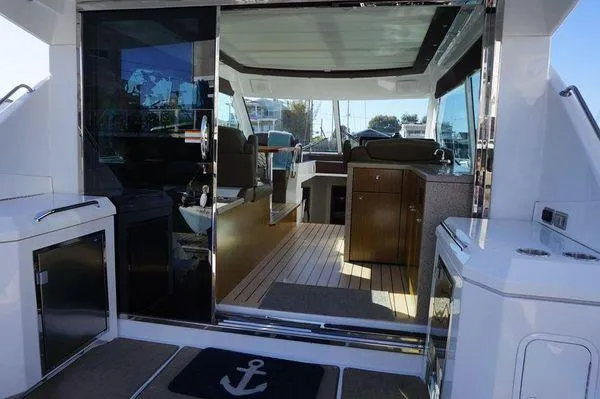 Slide: The Image of Cruisers Yachts 48 Cantius 2014 - 4