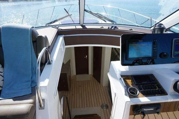 Slide: The Image of Cruisers Yachts 48 Cantius 2014 - 8