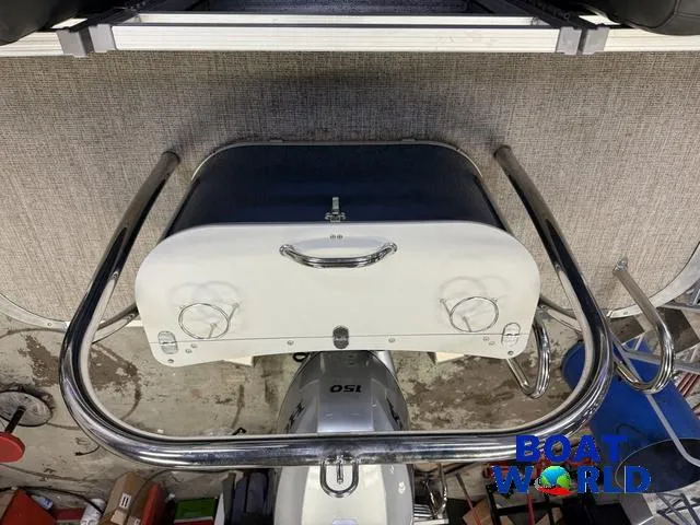 Slide: The Image of Tahoe LTZ 2385 Quad Lounge Tritoon Pontoon & Honda 4-Str 2022 - 22