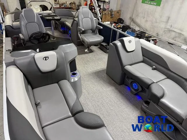 Slide: The Image of Tahoe LTZ 2385 Quad Lounge Tritoon Pontoon & Honda 4-Str 2022 - 33