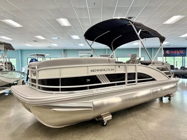 Slide: The Image of Bennington M Quad Bench 22 MFB 2025 - 1