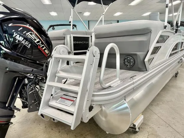 Slide: The Image of Bennington M Quad Bench 22 MFB 2025 - 11