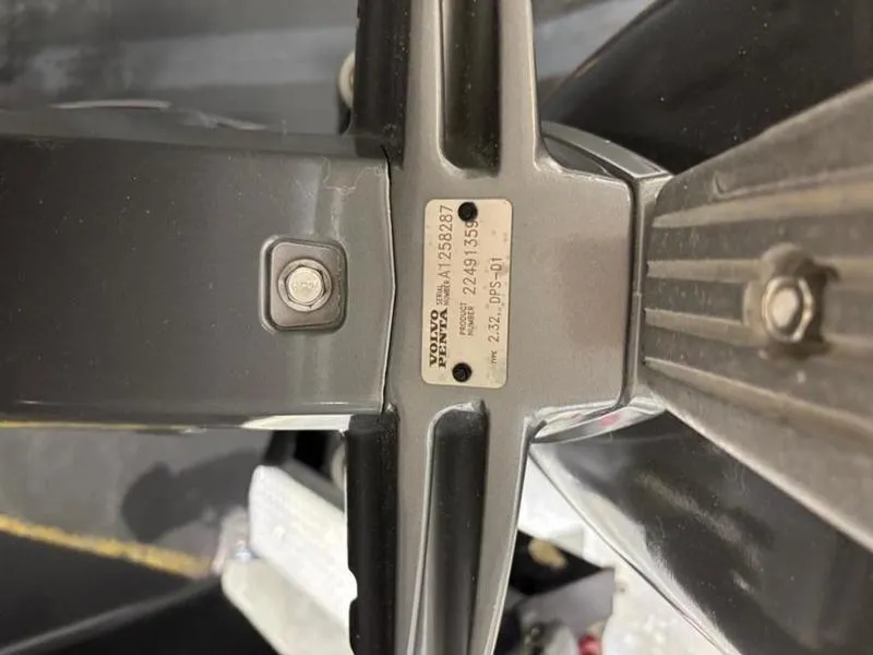 Slide: The Image of Propeller hub with Volvo Penta label on a 2025 Cobalt R31 boat. - 21