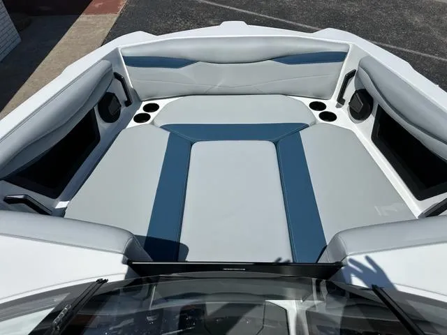 Slide: The Image of Axis Wake Research A Series A245 2025 - 13