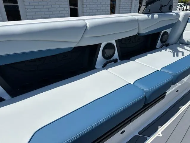 Slide: The Image of Axis Wake Research A Series A245 2025 - 7