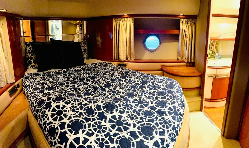 Slide: The Image of Azimut 62 2006 - 62