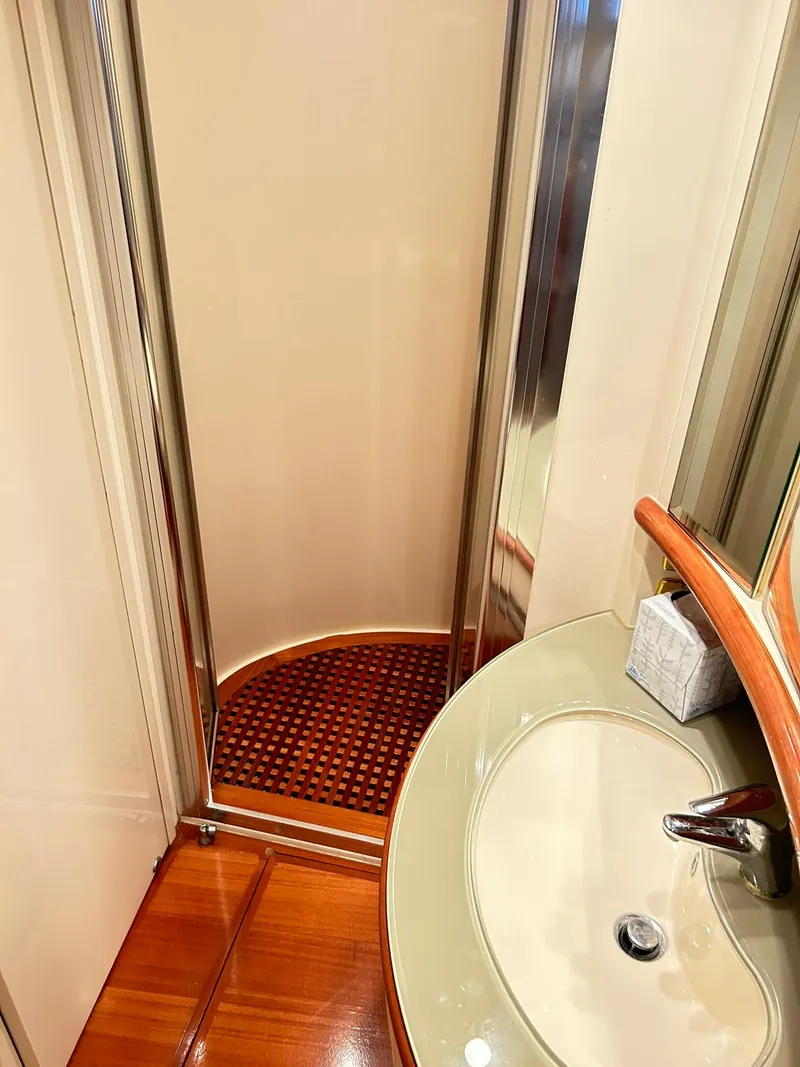 Slide: The Image of Azimut 62 2006 - 73