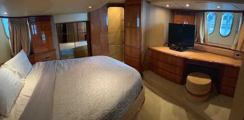 Slide: The Image of Azimut 62 2006 - 77