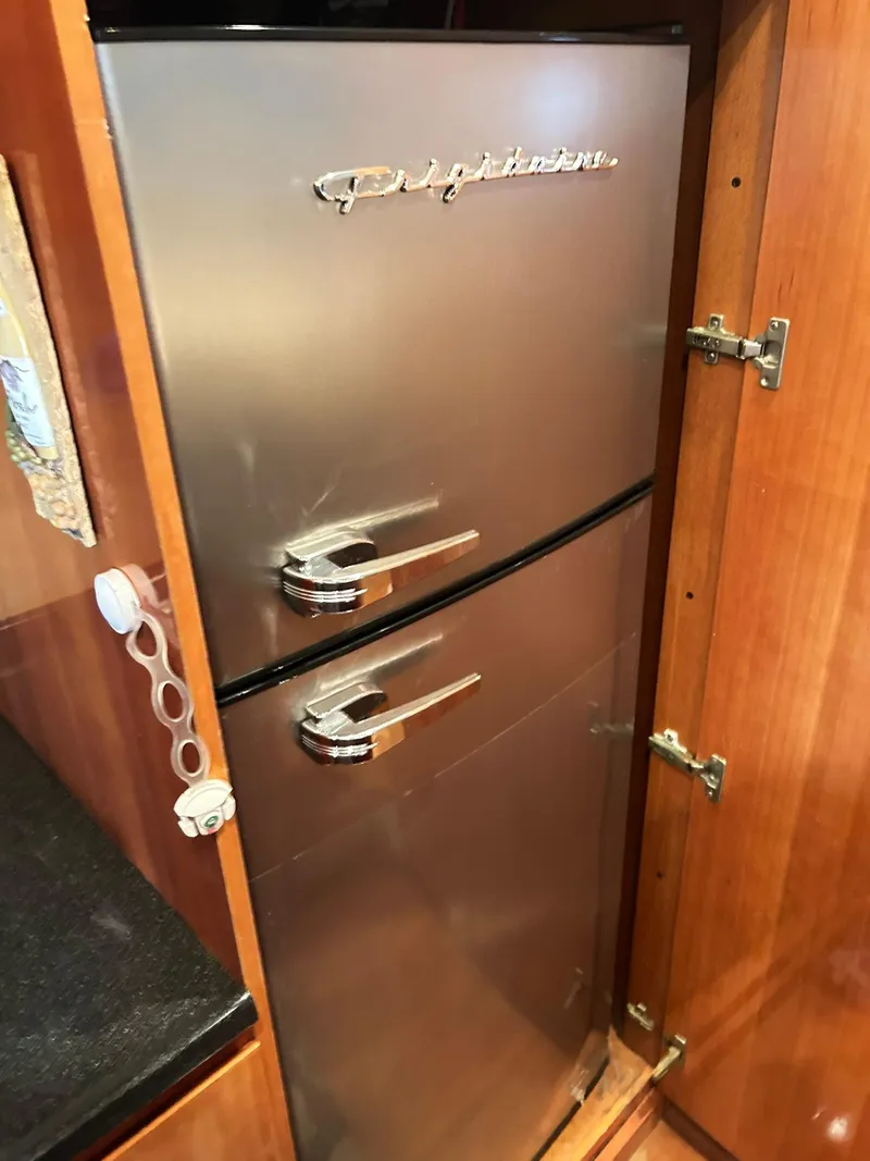 Slide: The Image of Azimut 62 2006 - 82