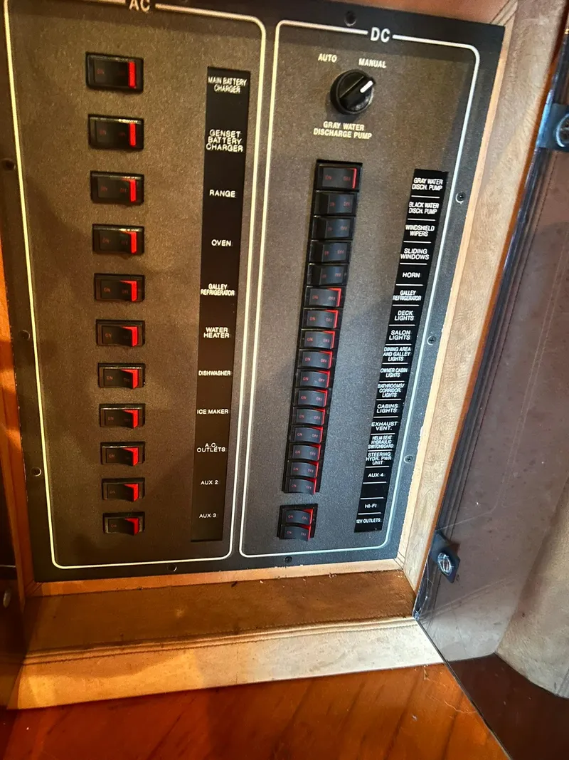 Slide: The Image of Azimut 62 2006 - 83