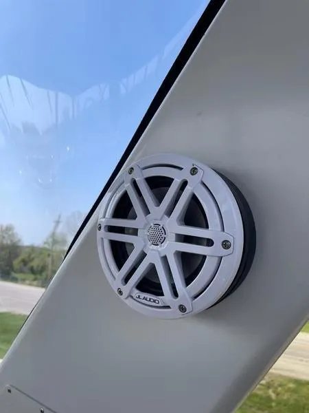 Slide: The Image of Marine speaker on 1997 Carver 400 CPMY boat, mounted on white panel. - 27