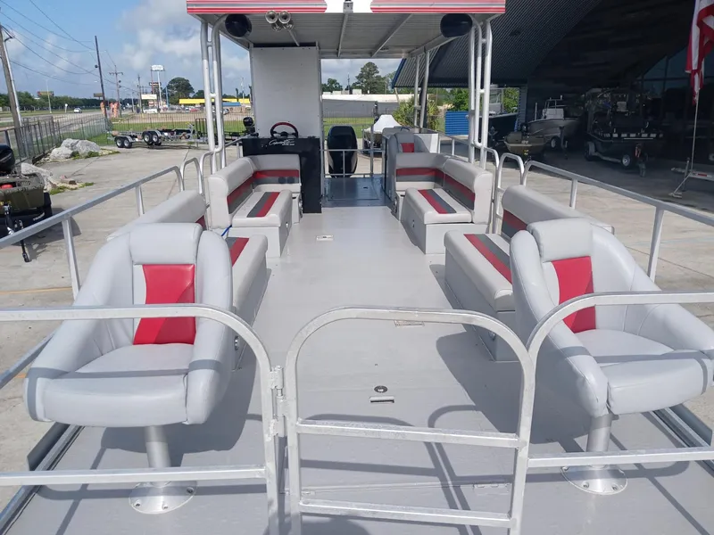 Slide: The Image of Custom 32 Tri Toon 2012 - 16