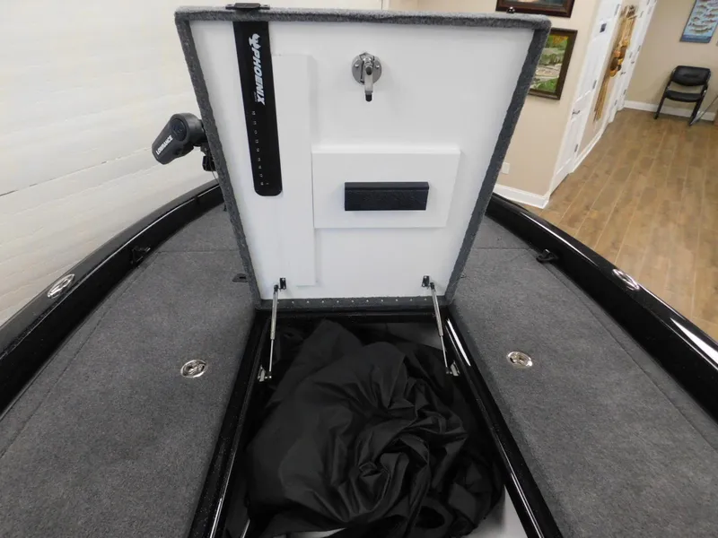 Slide: The Image of Phoenix Bass Boat 819 Pro XP 2025 - 22