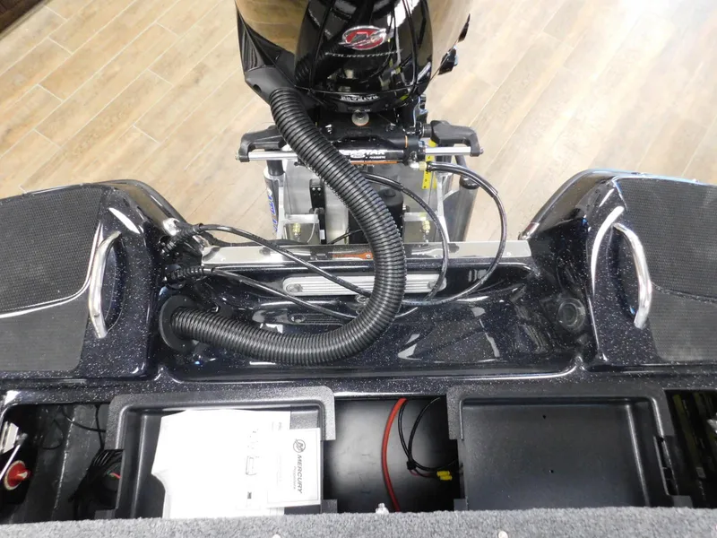 Slide: The Image of Phoenix Bass Boat 819 Pro XP 2025 - 36