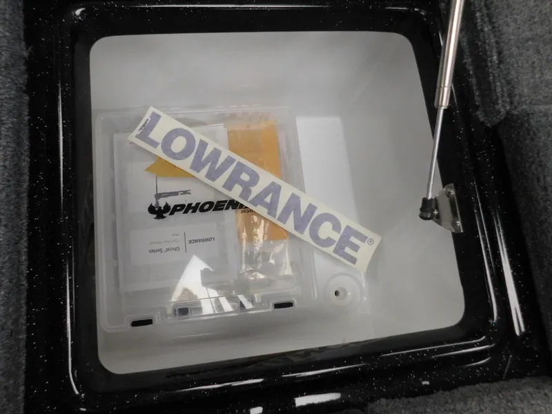 Slide: The Image of Phoenix Bass Boat 819 Pro XP 2025 - 37