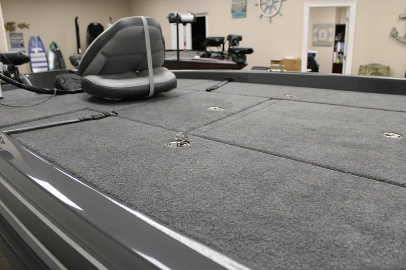 Slide: The Image of Phoenix Bass Boat 721 Pro XP 2025 - 12