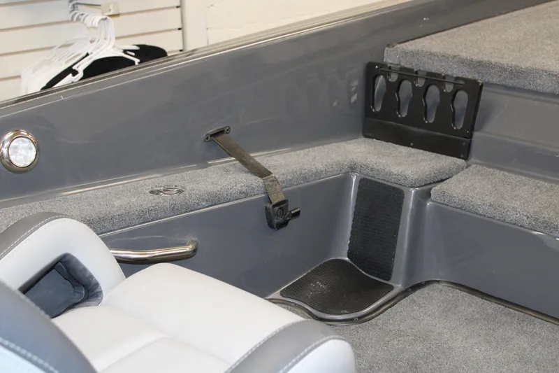 Slide: The Image of Phoenix Bass Boat 721 Pro XP 2025 - 9