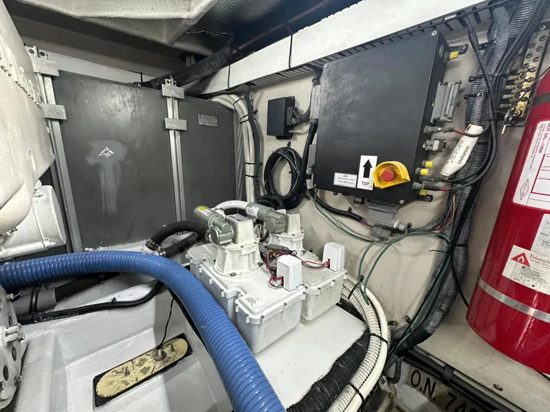 Slide: The Image of Sea Ray 58 Sedan Bridge 2006 - 53